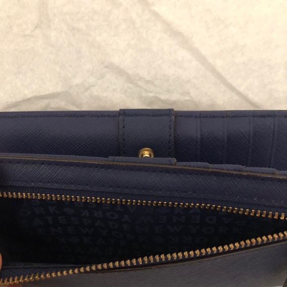 ‼️SOLD ON Ⓜ️‼️Kate Spade Wallet - Picture 4 of 5